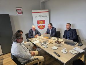 Przedstawiciele Urzędu Gminy oraz CPK